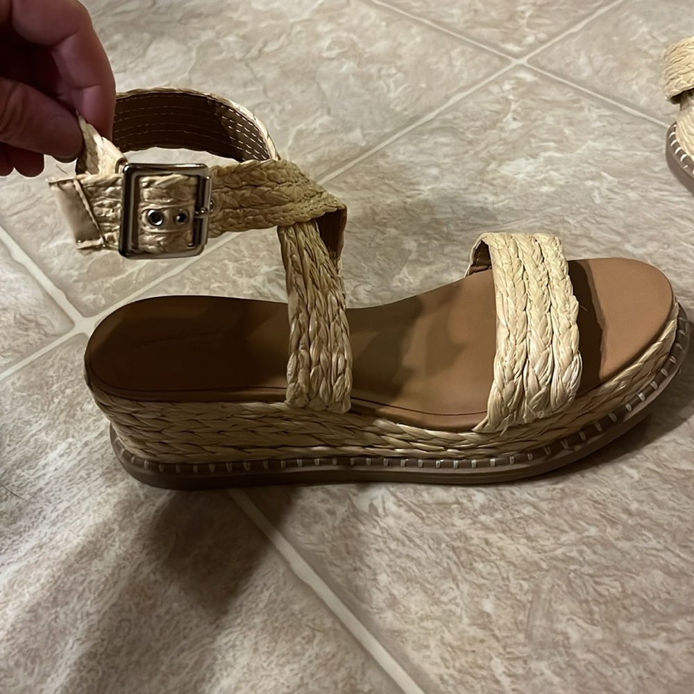 Universal Thread wedge sandal - Picture 2 of 3